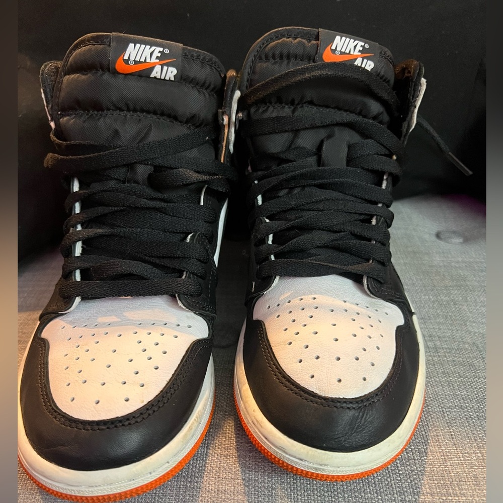 Jordan 1 Orange Black and White Mens 7.5